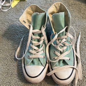 Hi top converse